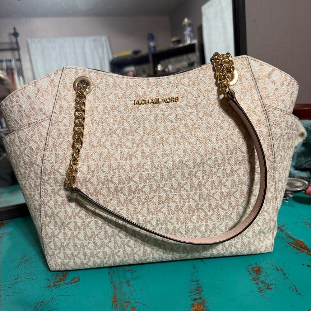 Michael Kors Tan Shoulder Bag with Gold Accents